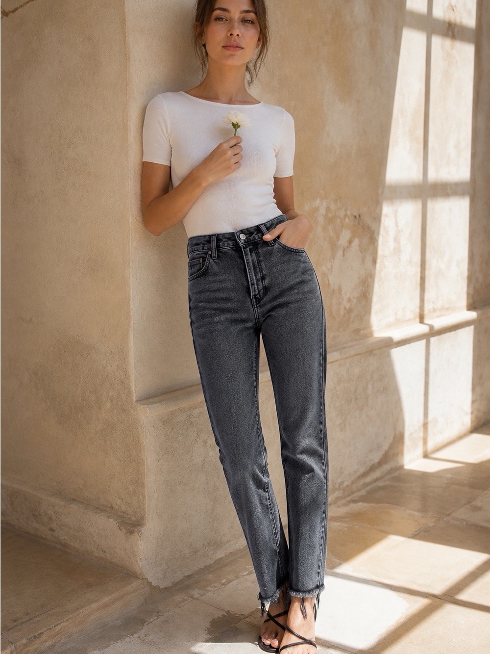 Vici High-Rise Straight Jeans in Washed Black
